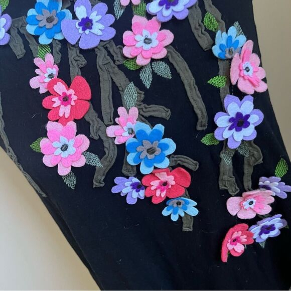 Mamatayoe Corus Floral Embroidered Open Back  Black Tank Sz Small - Picture 7 of 10